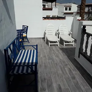 https://modern-bright-apartment-in-chayofita.in-canary-islands.com